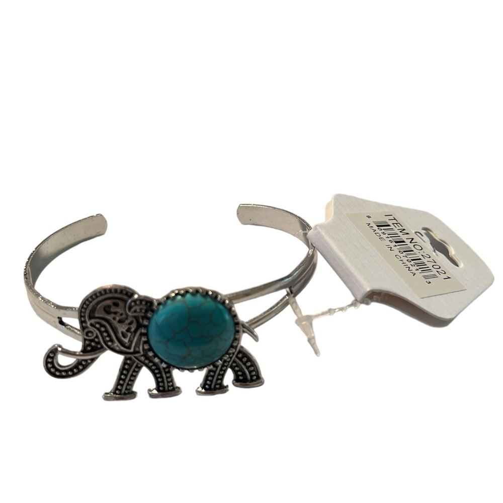 ❤️Elephant Stone Cuffed Bracelet- Crackled Turquoise